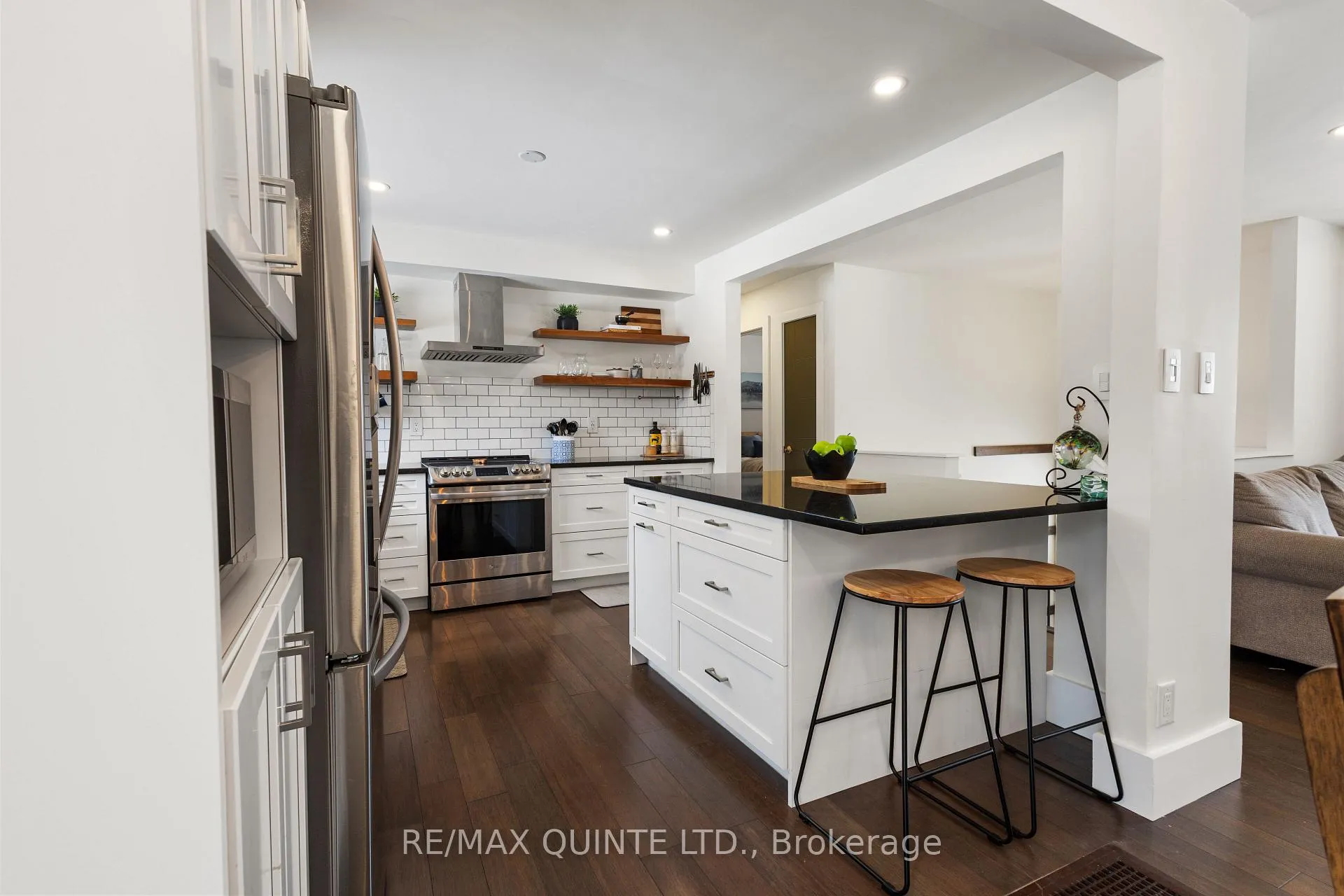 Photo 22 of 20 Taylor Drive, Prince Edward County, Ameliasburg Ward — HOMEH