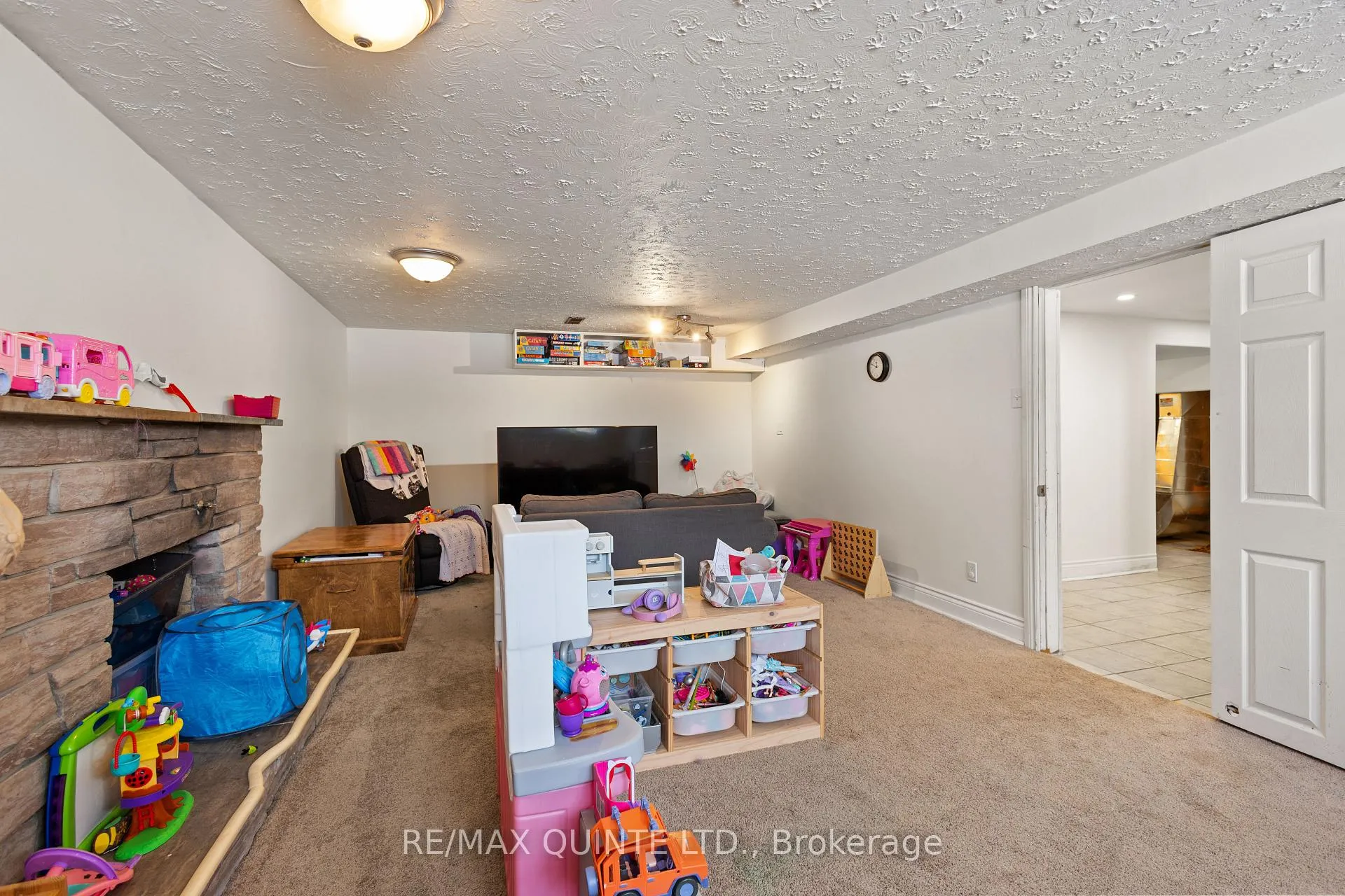 Photo 43 of 20 Taylor Drive, Prince Edward County, Ameliasburg Ward — HOMEH
