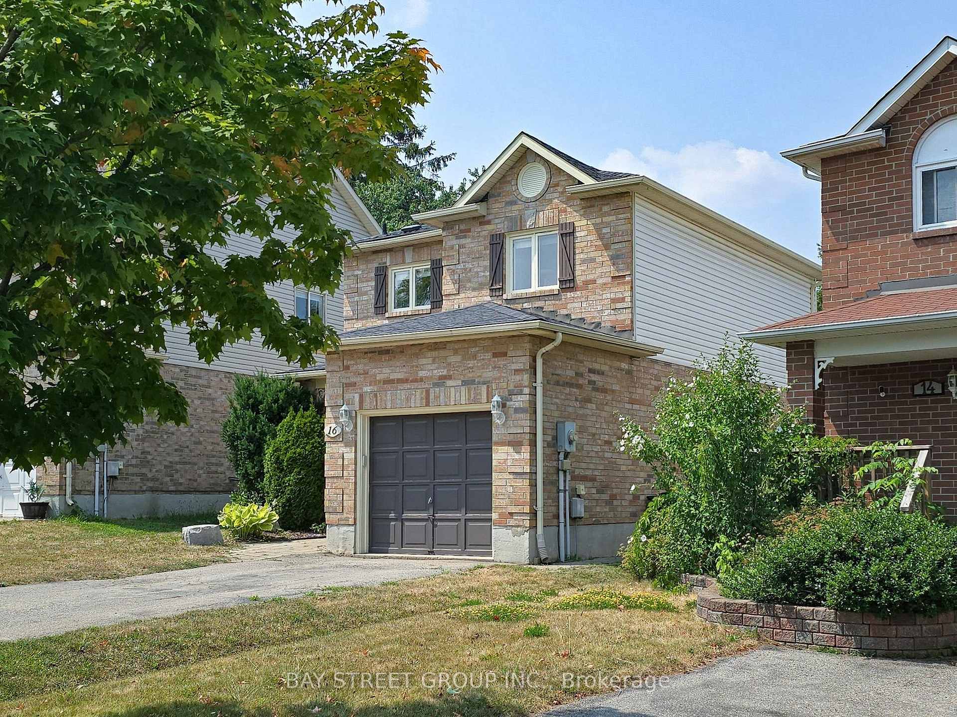 Photo 1 of 16 Bates Court, Barrie, Painswick North — HOMEH