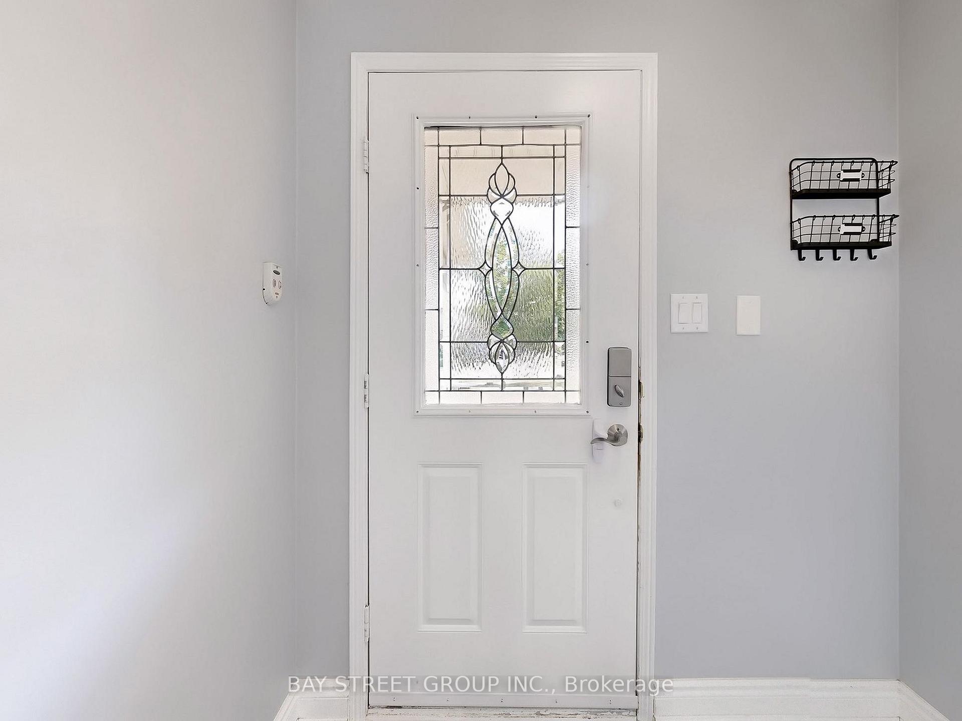 Photo 14 of 16 Bates Court, Barrie, Painswick North — HOMEH