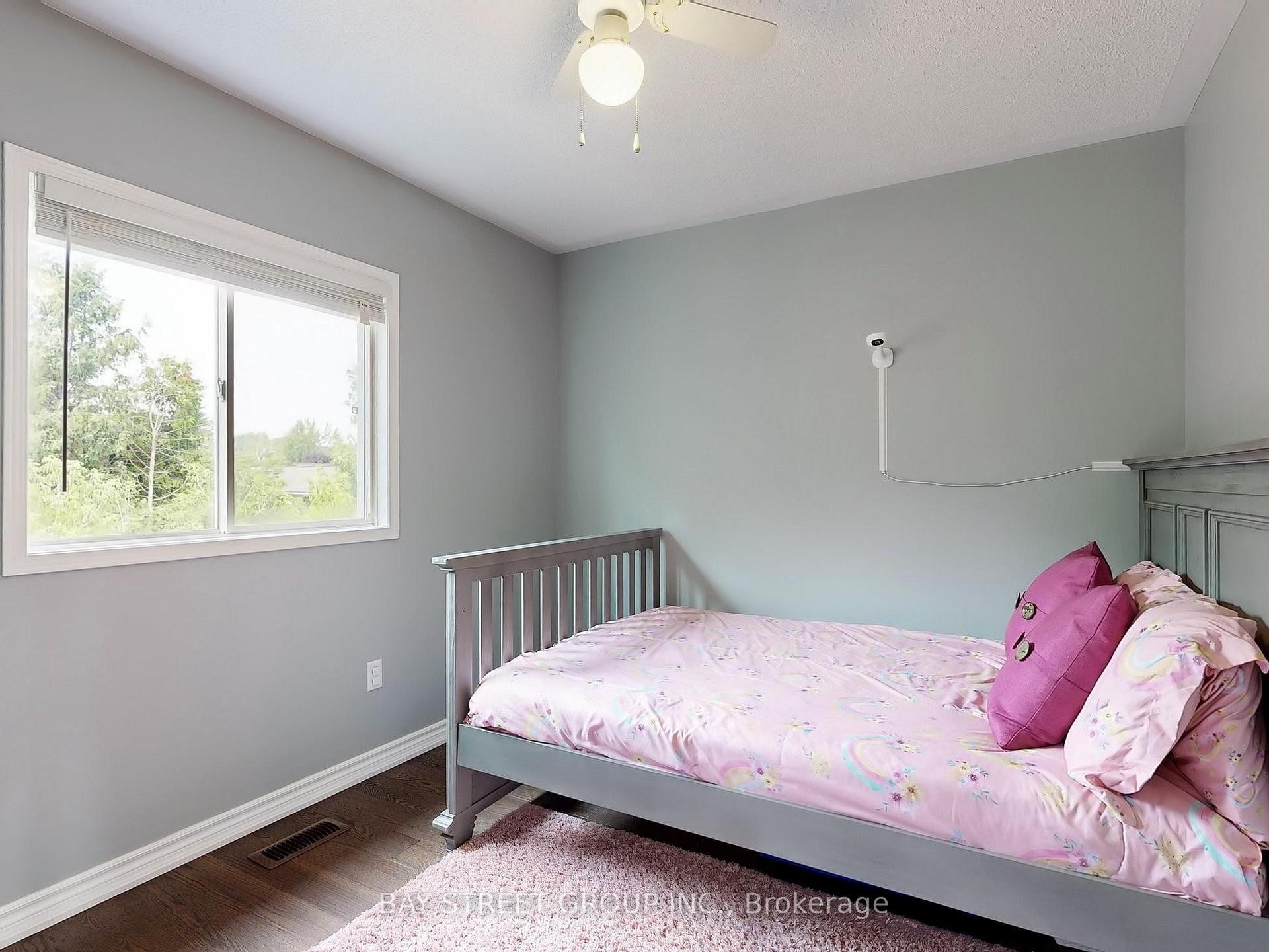 Photo 21 of 16 Bates Court, Barrie, Painswick North — HOMEH