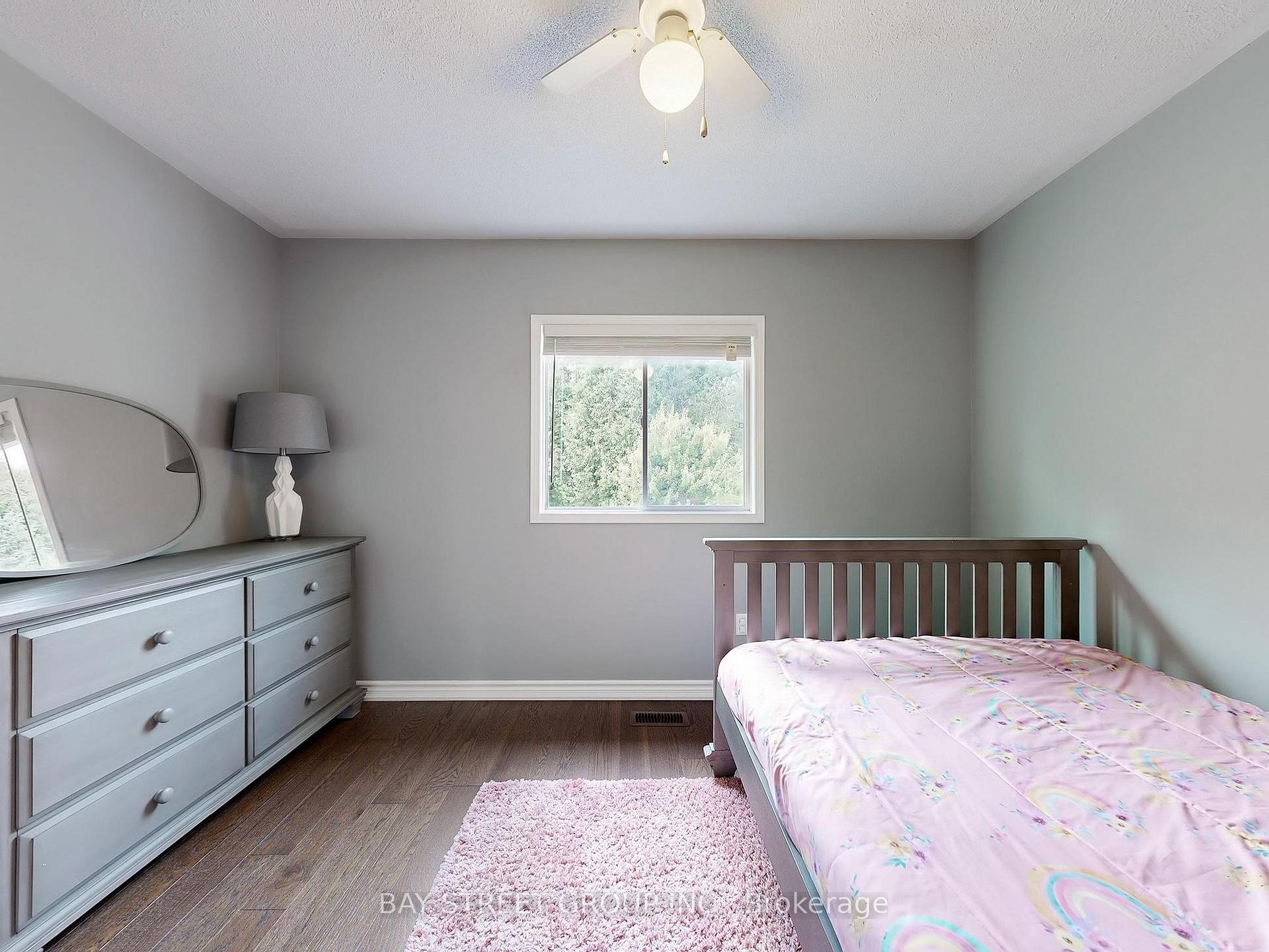 Photo 23 of 16 Bates Court, Barrie, Painswick North — HOMEH
