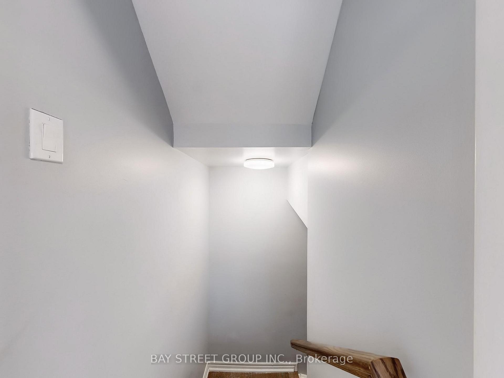 Photo 29 of 16 Bates Court, Barrie, Painswick North — HOMEH