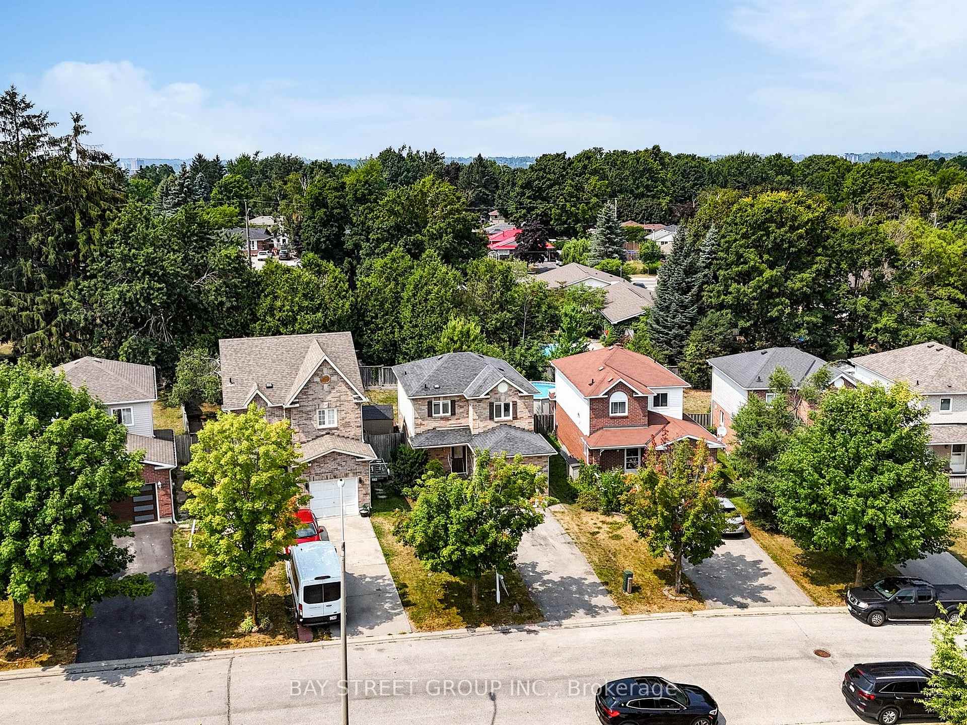 Photo 38 of 16 Bates Court, Barrie, Painswick North — HOMEH