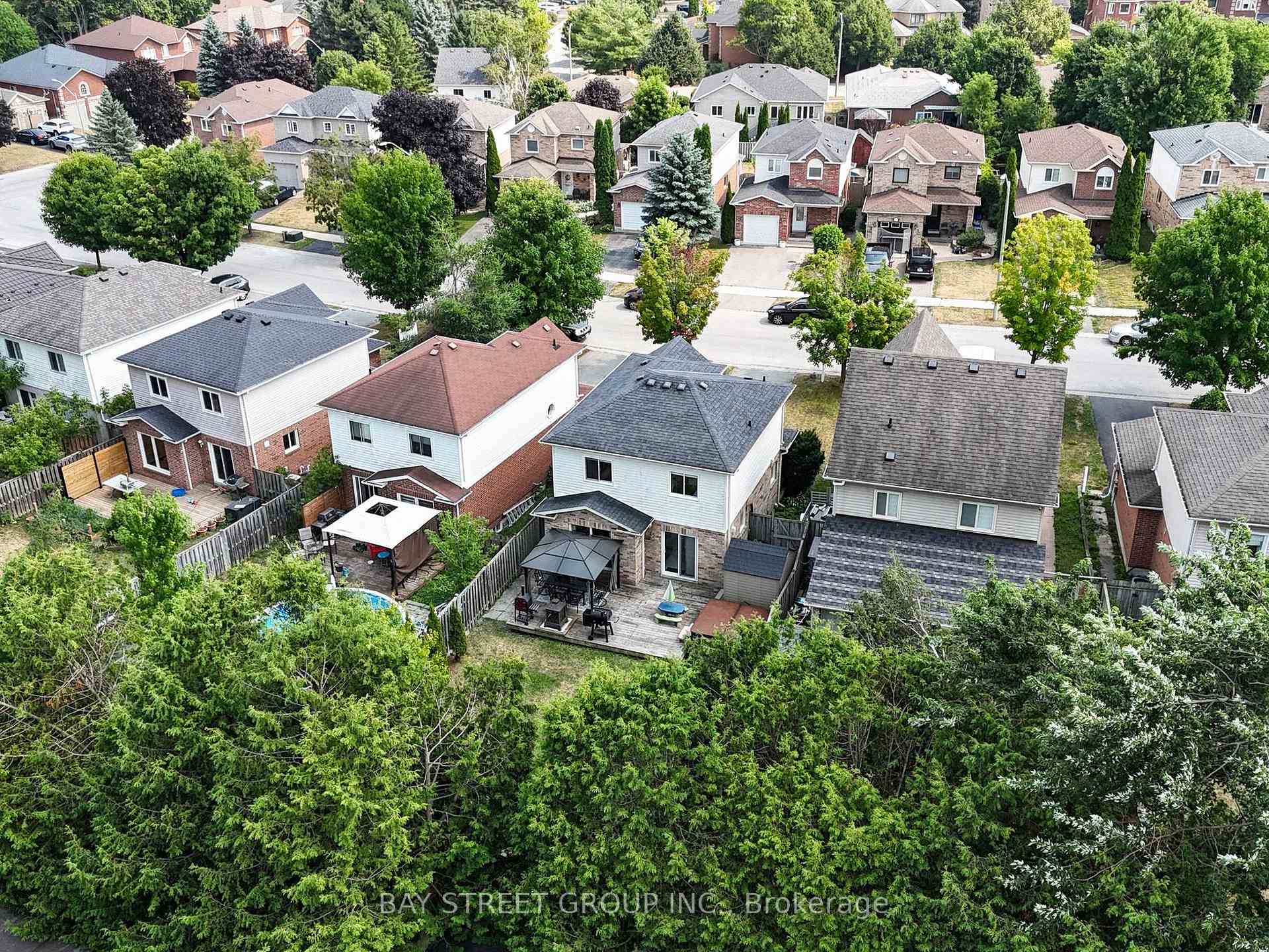 Photo 37 of 16 Bates Court, Barrie, Painswick North — HOMEH