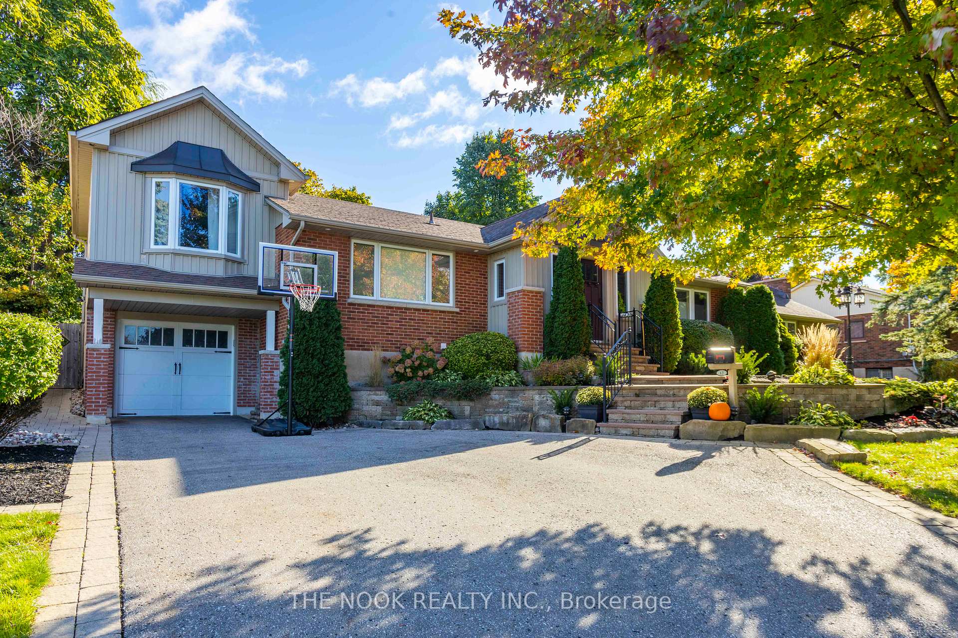 Photo 1 of 63 Meadow Crescent, Whitby, Blue Grass Meadows — HOMEH