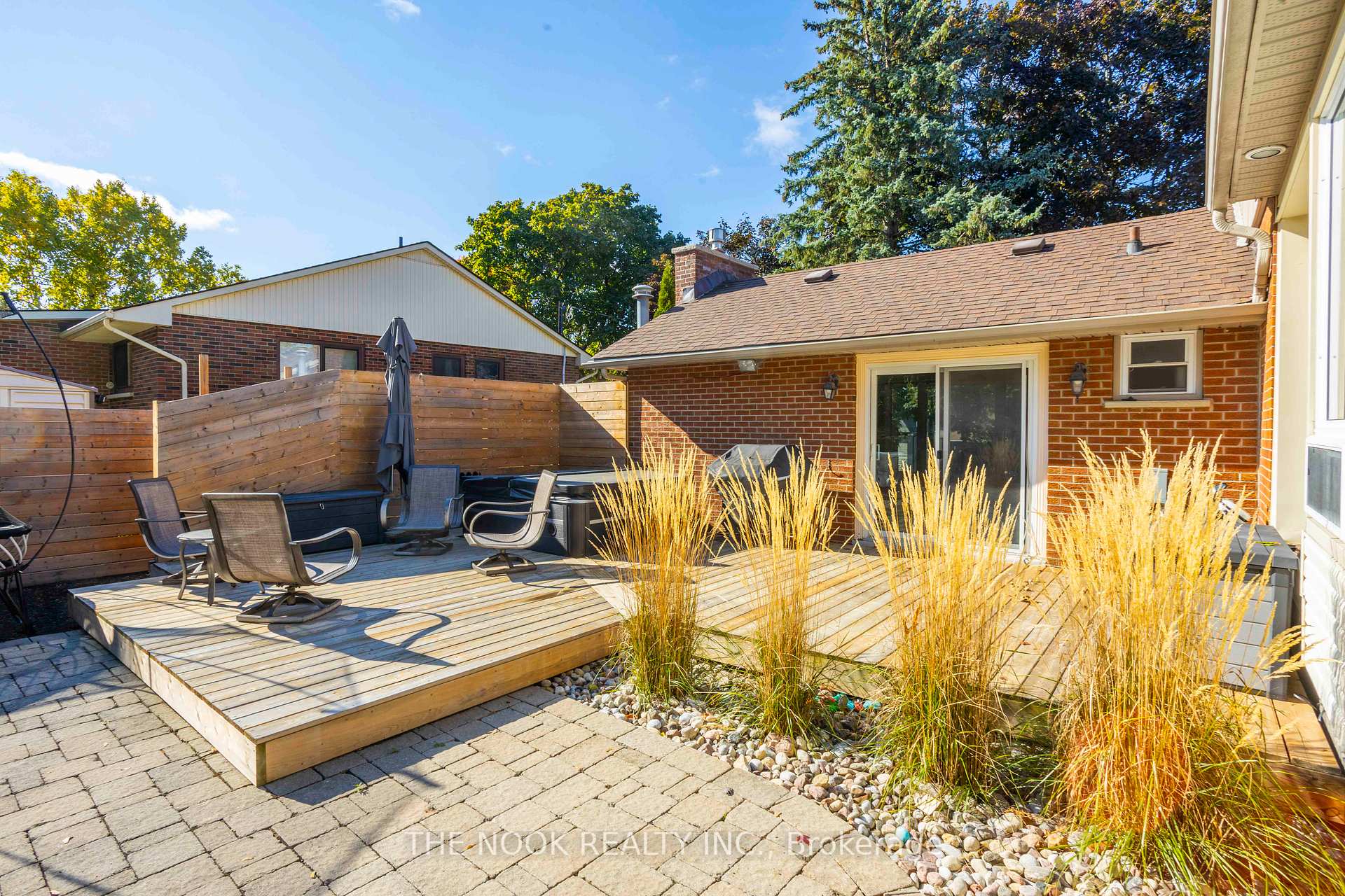 Photo 37 of 63 Meadow Crescent, Whitby, Blue Grass Meadows — HOMEH