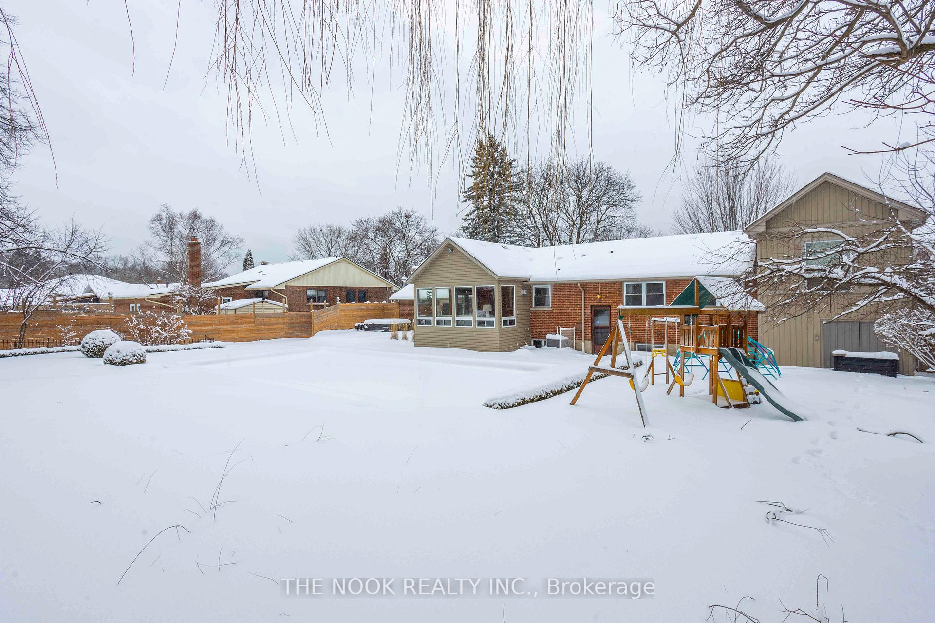 Photo 38 of 63 Meadow Crescent, Whitby, Blue Grass Meadows — HOMEH