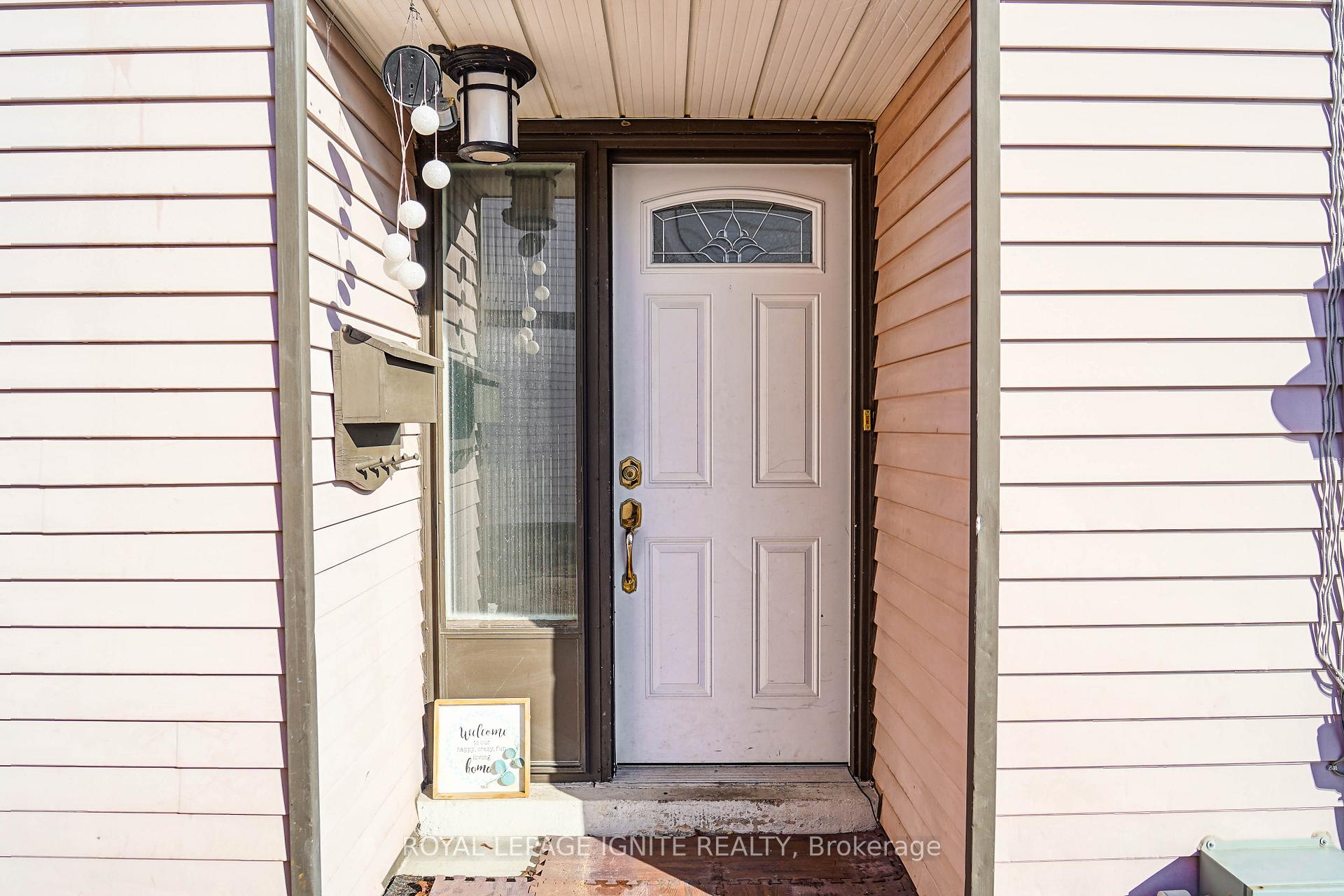 Photo 4 of 292 Phillip Murray Avenue, Oshawa, Lakeview — HOMEH