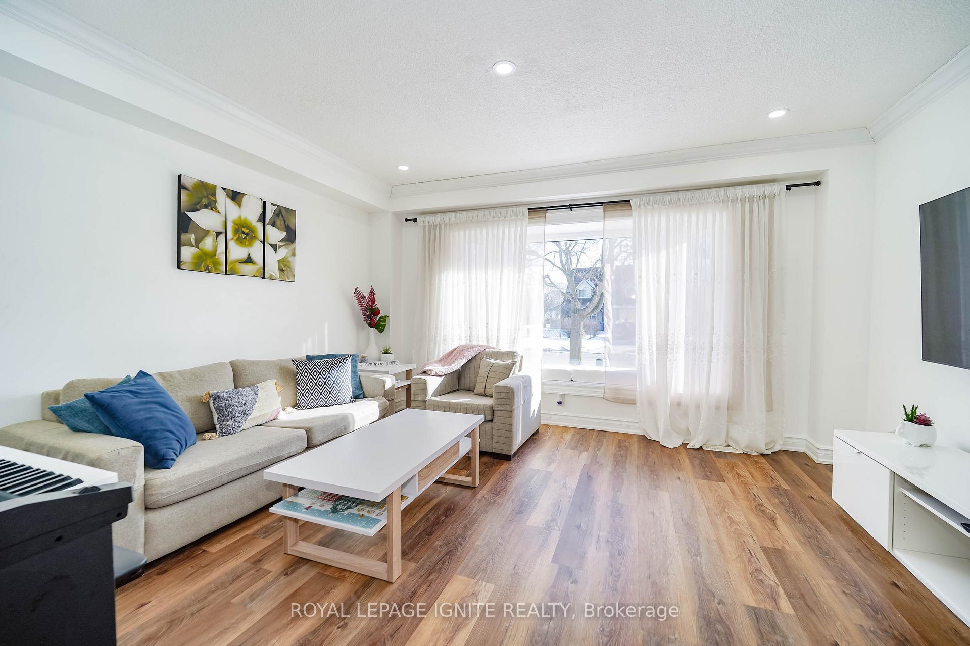 Photo 6 of 292 Phillip Murray Avenue, Oshawa, Lakeview — HOMEH