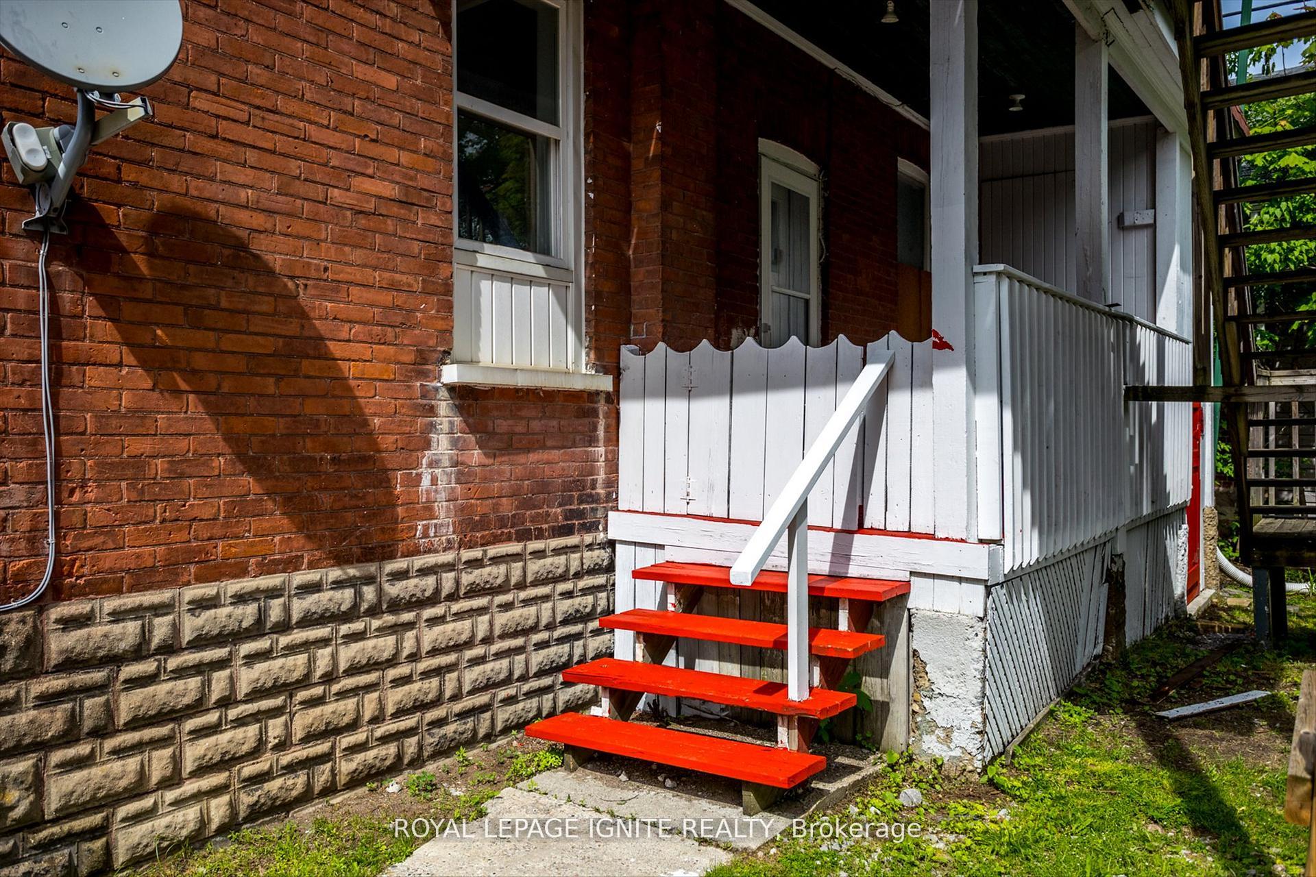 Photo 32 of 293 Dalhousie Street, Peterborough, Town Ward 3 — HOMEH