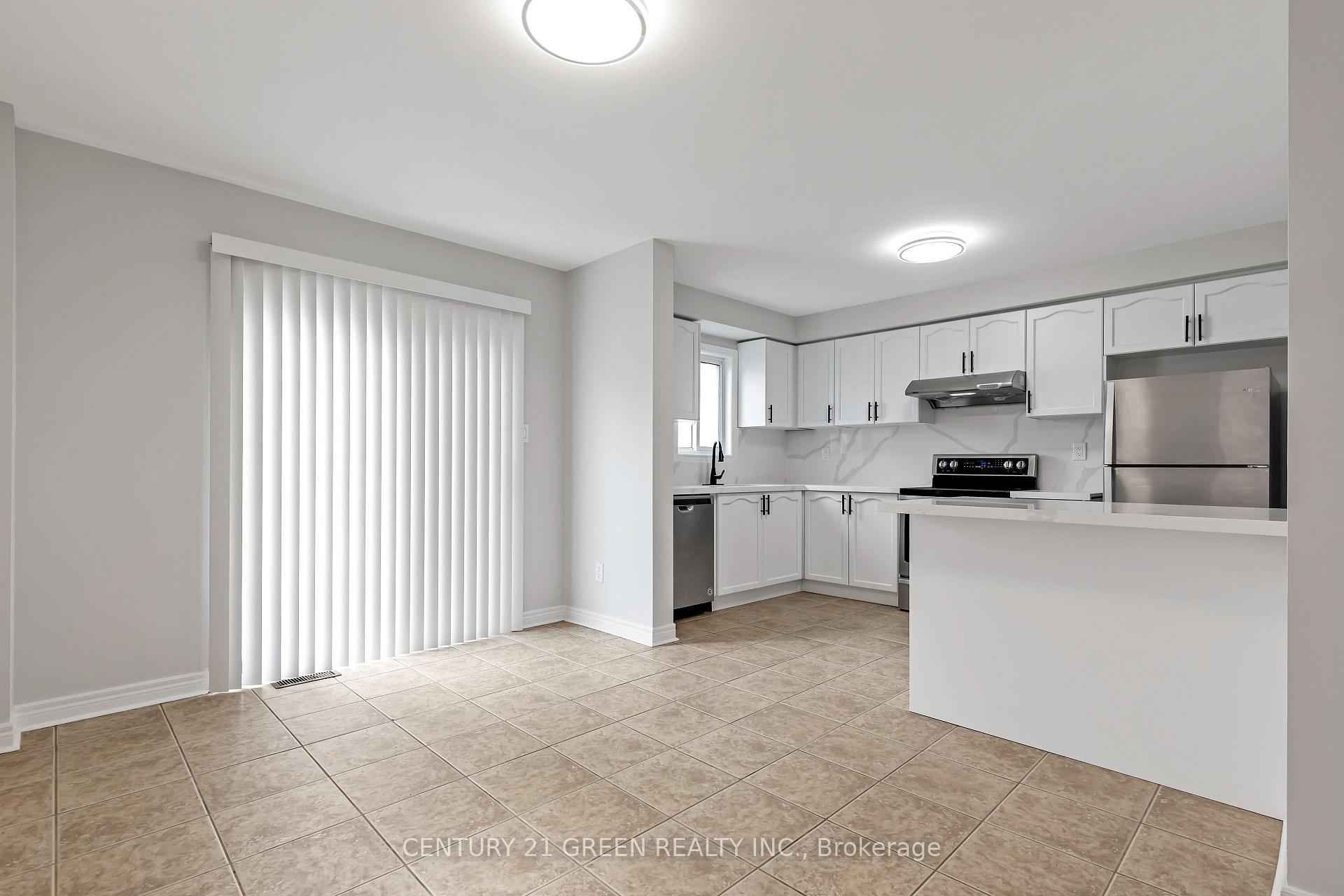 Photo 7 of 14 Davidson Street, Whitby, Williamsburg — HOMEH