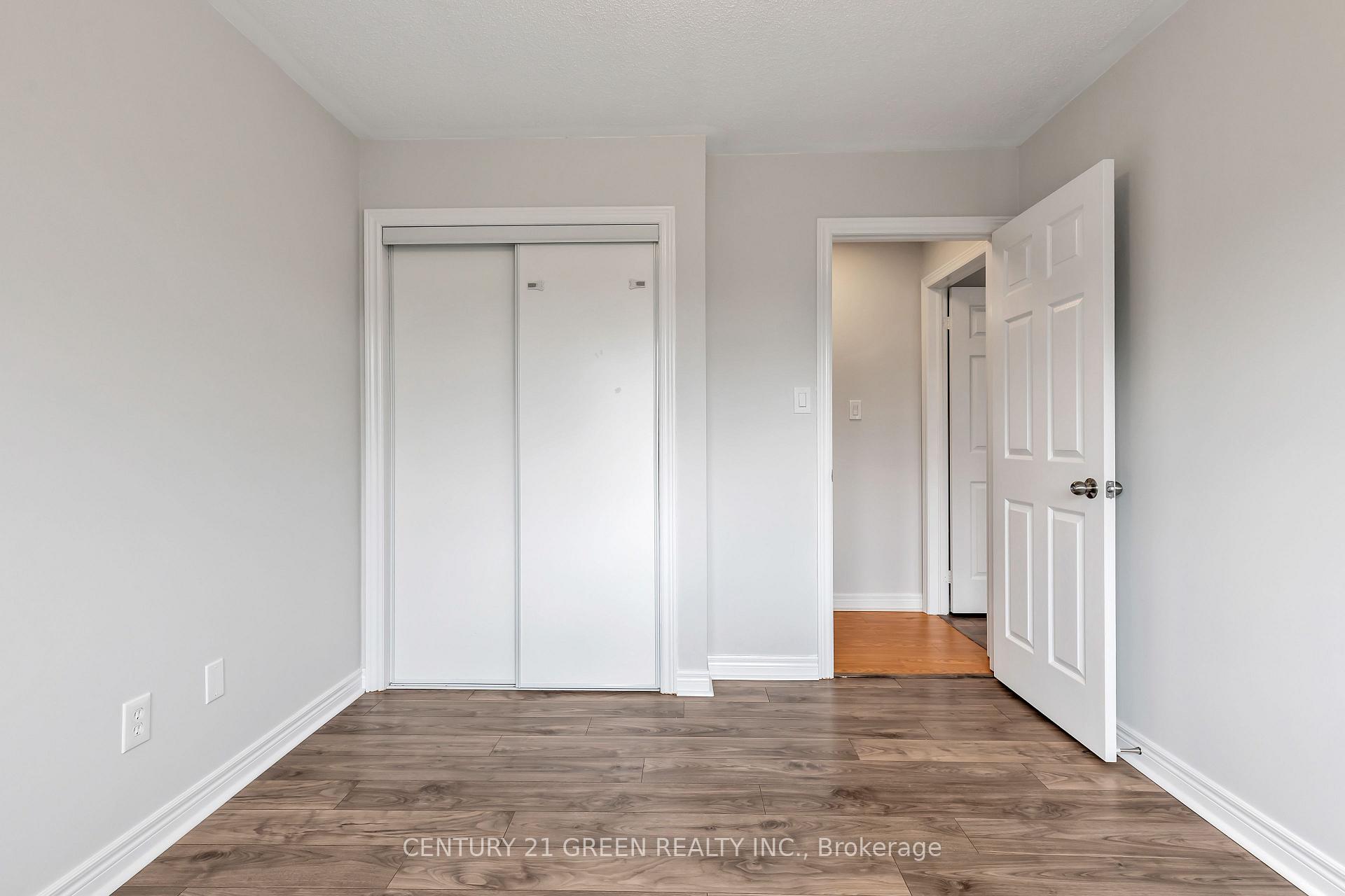 Photo 18 of 14 Davidson Street, Whitby, Williamsburg — HOMEH