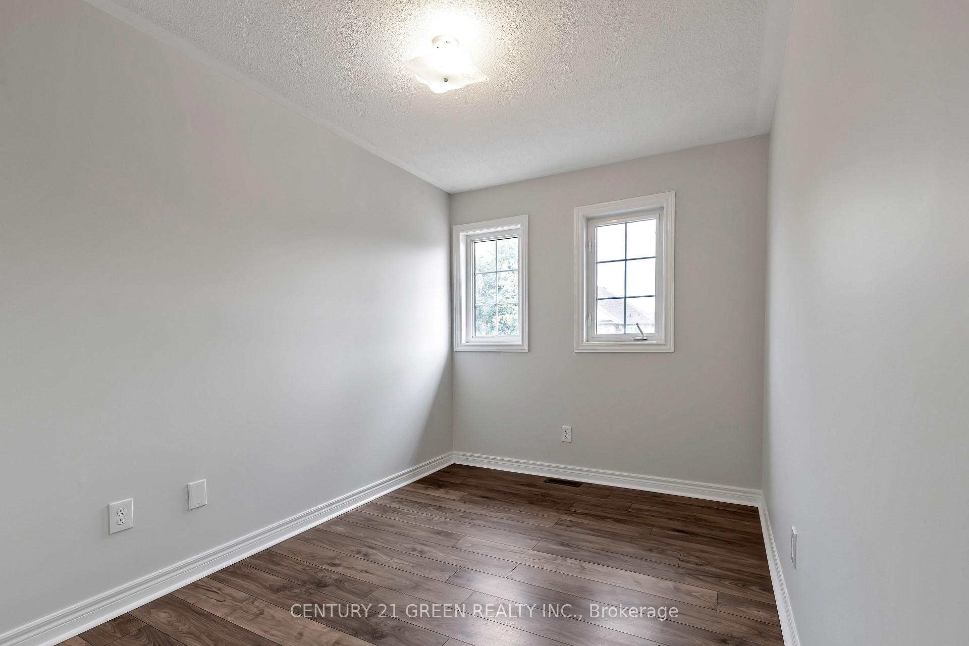 Photo 19 of 14 Davidson Street, Whitby, Williamsburg — HOMEH