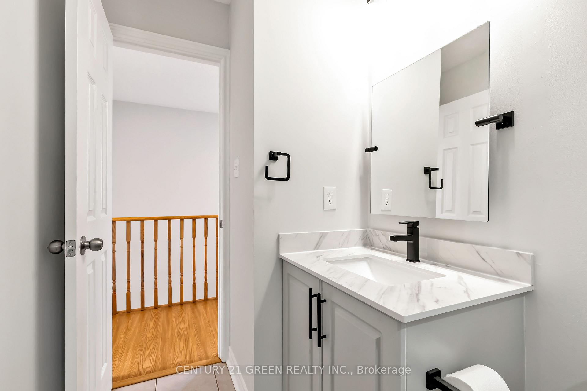 Photo 22 of 14 Davidson Street, Whitby, Williamsburg — HOMEH