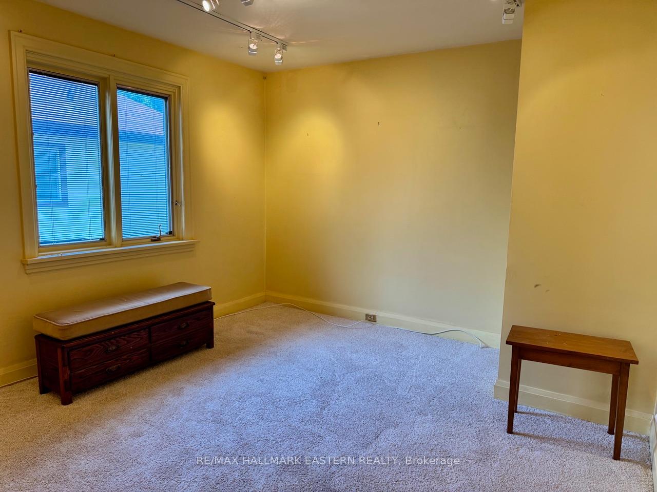 Photo 8 of 232 Munroe Avenue, Peterborough, Ashburnham Ward 4 — HOMEH