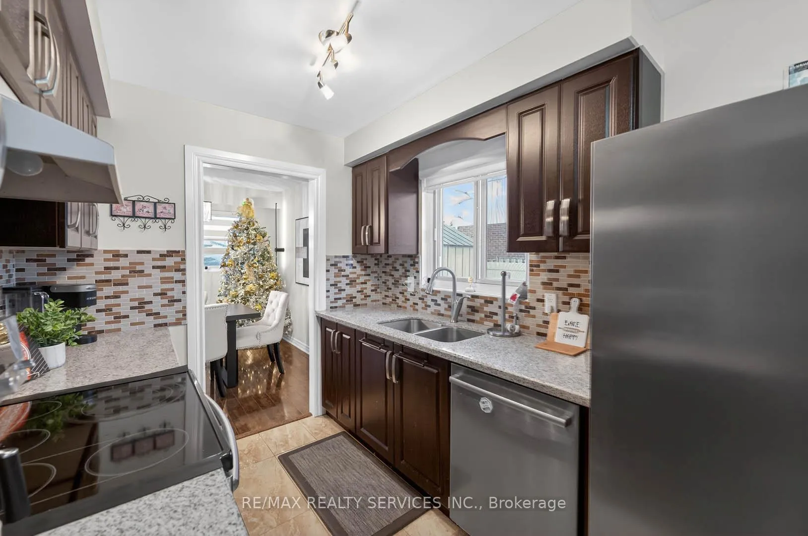 Photo 27 of 85 Bruce Beer Drive, Brampton, Madoc — HOMEH