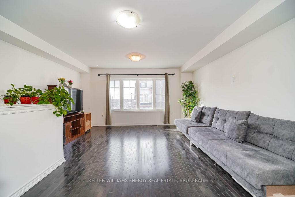 Photo 3 of 113 Magpie Way, Whitby, Blue Grass Meadows — HOMEH