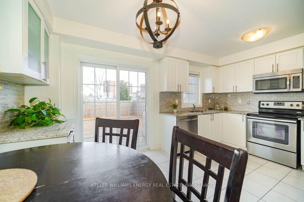 Photo 7 of 113 Magpie Way, Whitby, Blue Grass Meadows — HOMEH