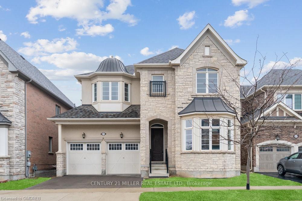 Front of 211 Magnolia Crescent