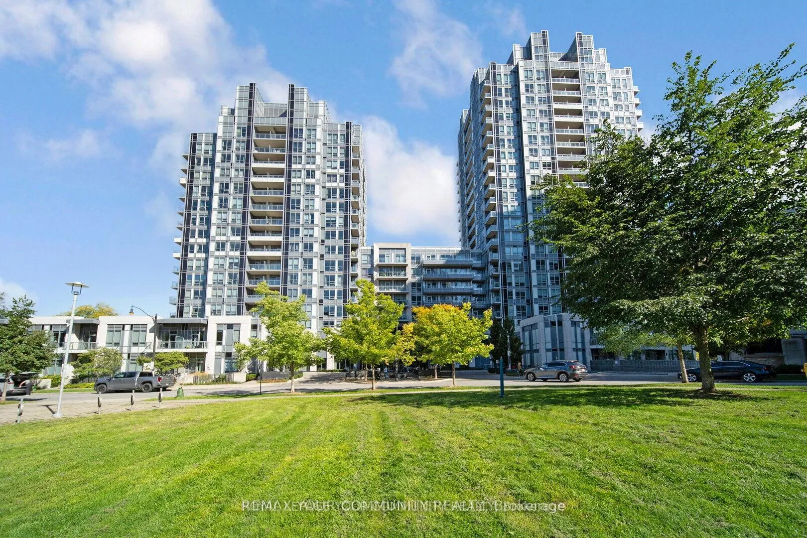 Front of Unit 1129, 120 Harrison Garden Boulevard