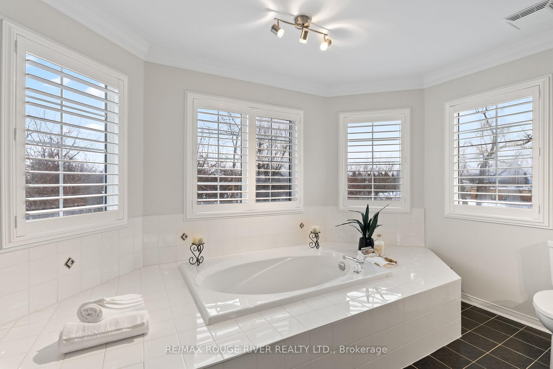 Photo 22 of 44 Knightsbridge Court, Whitby, Pringle Creek — HOMEH
