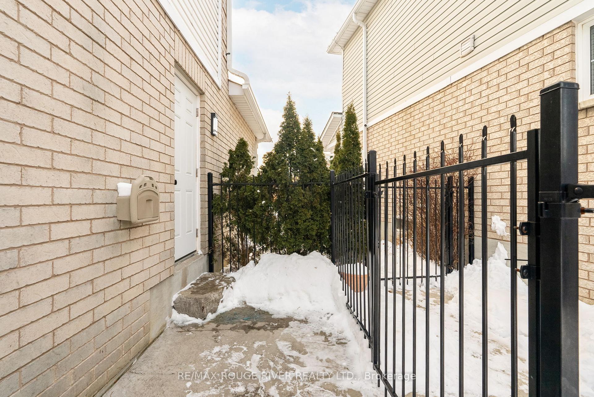 Photo 39 of 44 Knightsbridge Court, Whitby, Pringle Creek — HOMEH