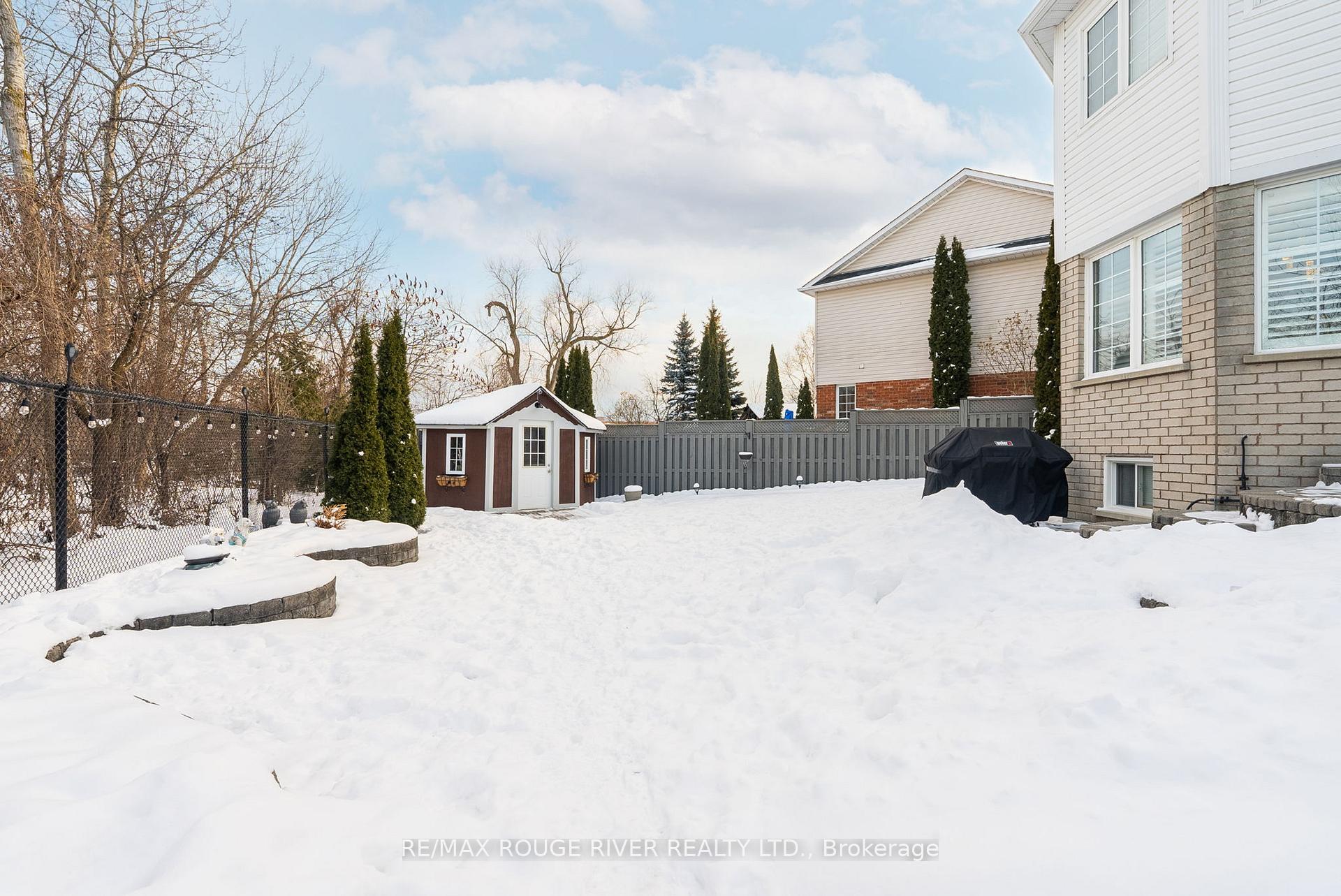 Photo 40 of 44 Knightsbridge Court, Whitby, Pringle Creek — HOMEH