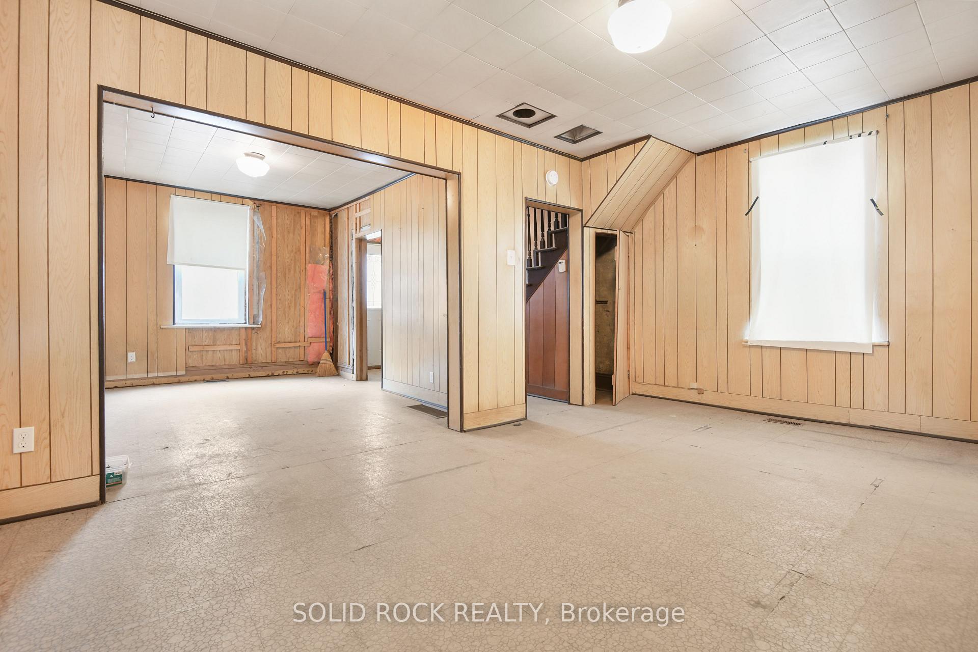 Photo 19 of 82 Macdonald Street S, Arnprior — HOMEH