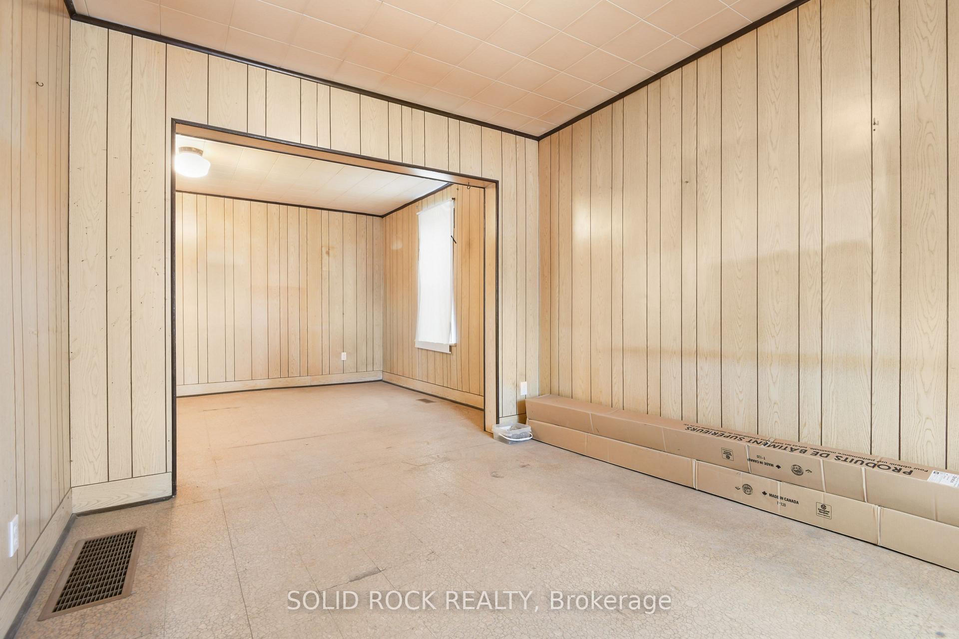 Photo 13 of 82 Macdonald Street S, Arnprior — HOMEH