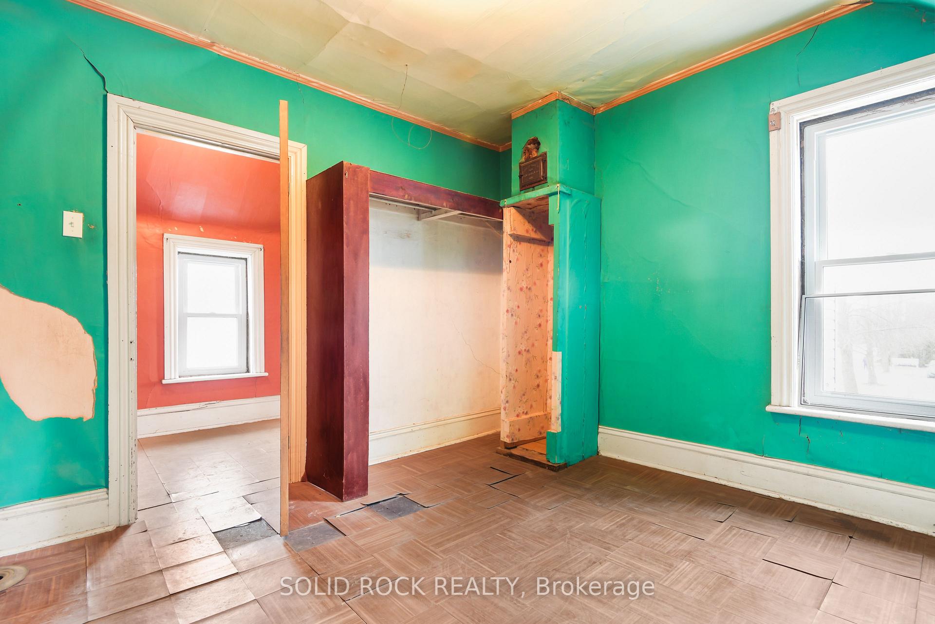 Photo 21 of 82 Macdonald Street S, Arnprior — HOMEH