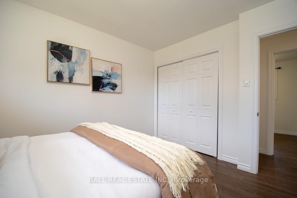 Photo 14 of 286 Sunset Boulevard, Peterborough, Northcrest Ward 5 — HOMEH