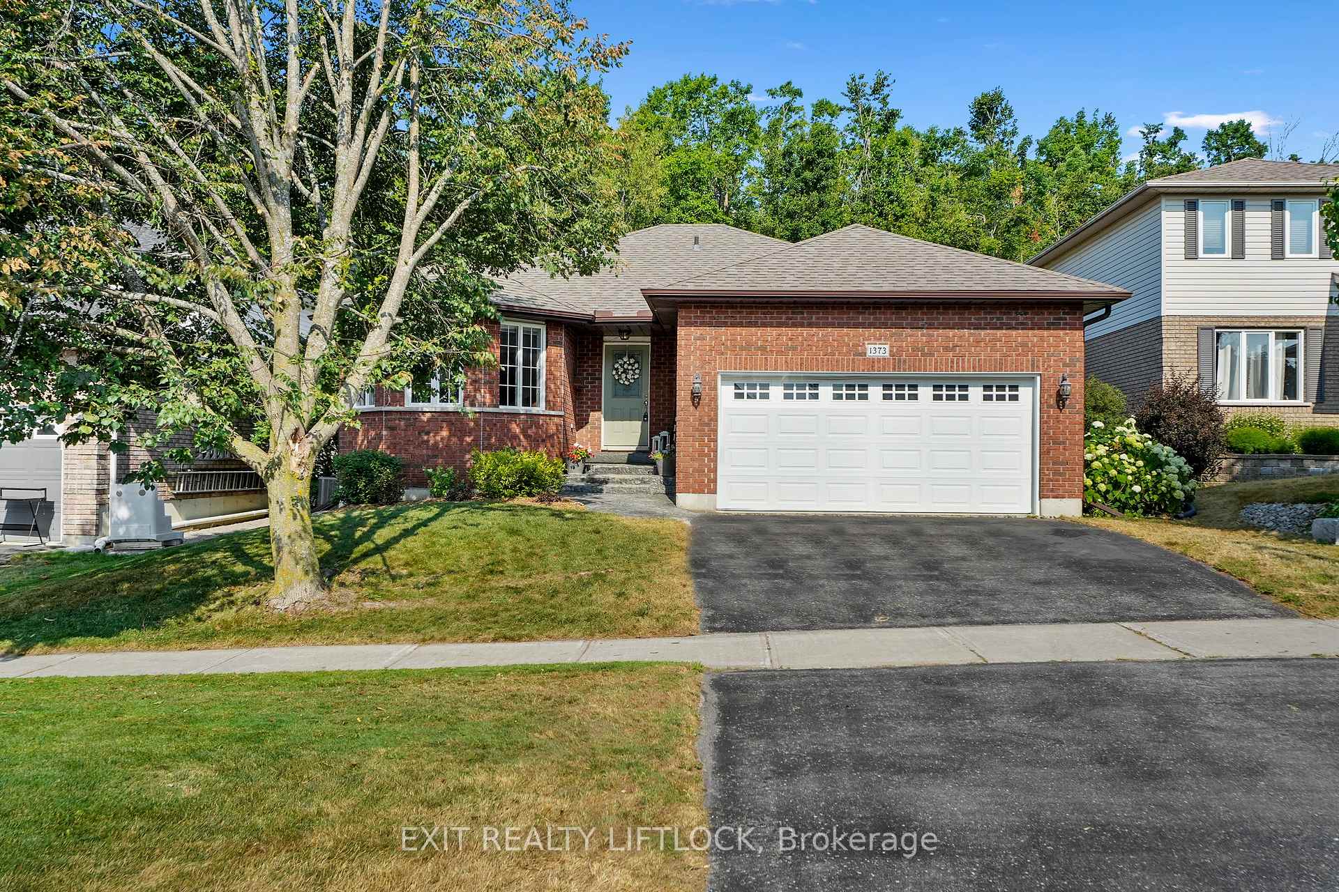Front of 1373 Hetherington Drive