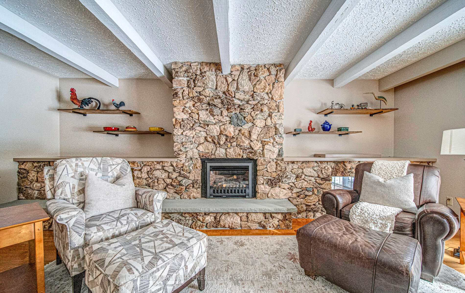 Photo 14 of 19 Glenlaura Crescent, Whitby, Rural Whitby — HOMEH