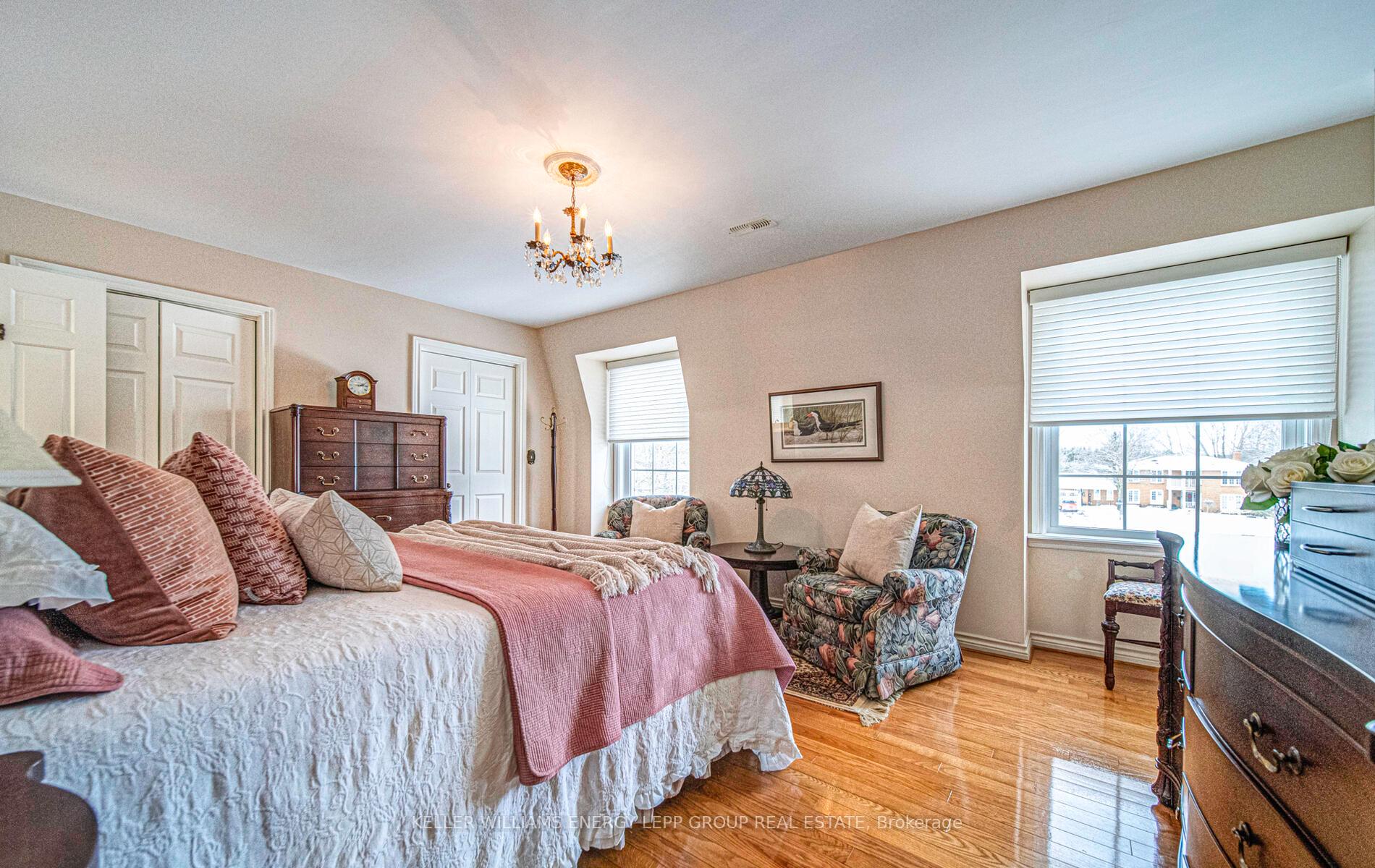 Photo 18 of 19 Glenlaura Crescent, Whitby, Rural Whitby — HOMEH
