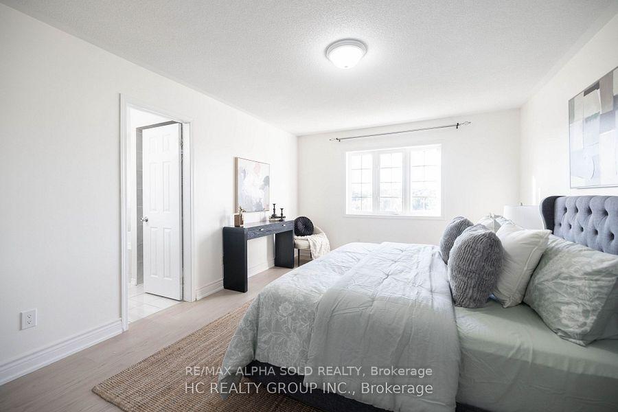 Photo 20 of Unit Main, 35 Stockell Crescent, Ajax, Northwest Ajax — HOMEH