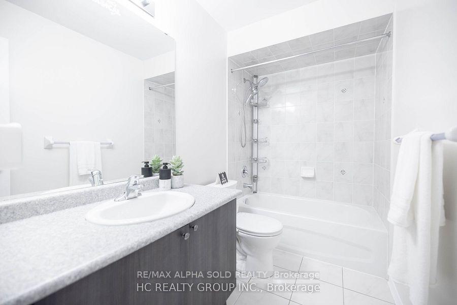 Photo 24 of Unit Main, 35 Stockell Crescent, Ajax, Northwest Ajax — HOMEH