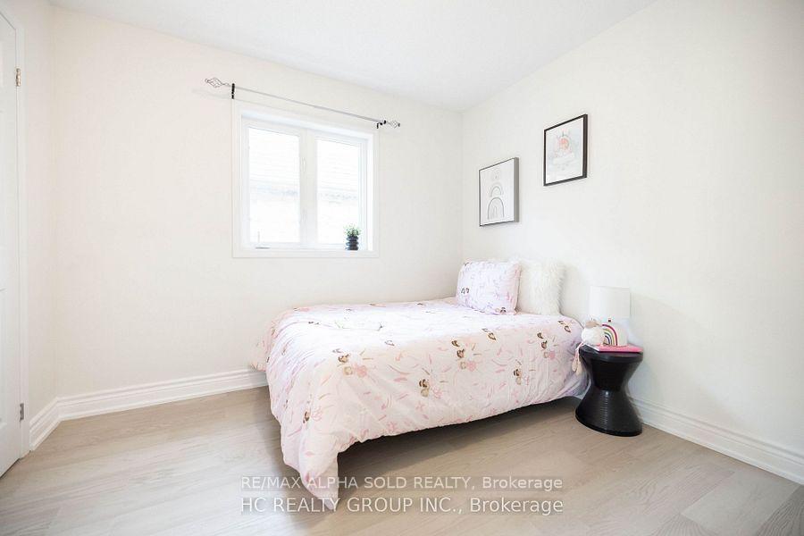 Photo 36 of Unit Main, 35 Stockell Crescent, Ajax, Northwest Ajax — HOMEH