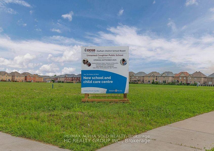 Photo 28 of Unit Main, 35 Stockell Crescent, Ajax, Northwest Ajax — HOMEH