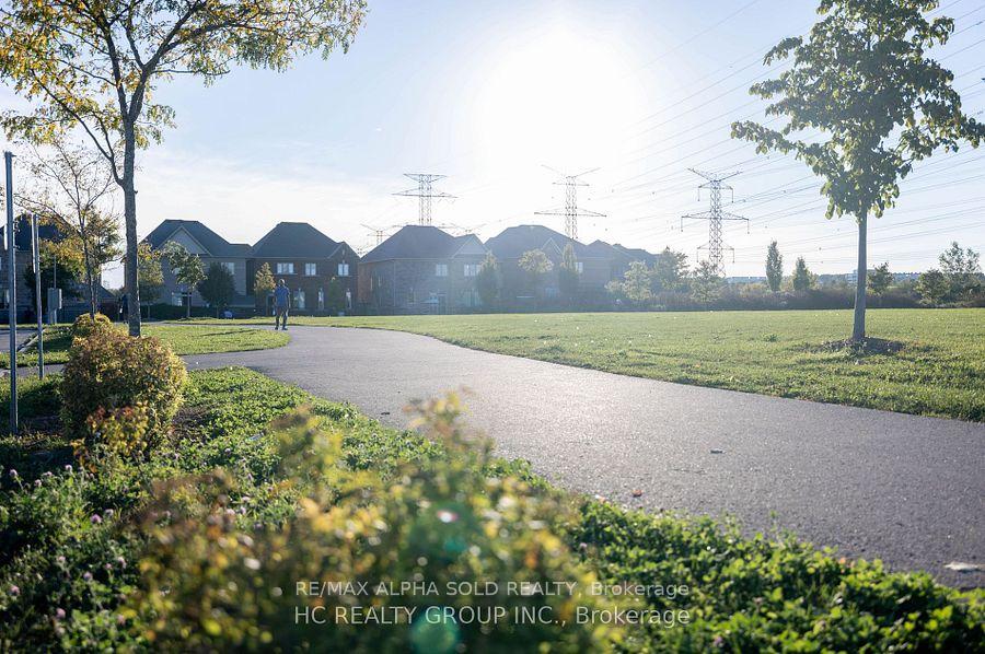 Photo 31 of Unit Main, 35 Stockell Crescent, Ajax, Northwest Ajax — HOMEH