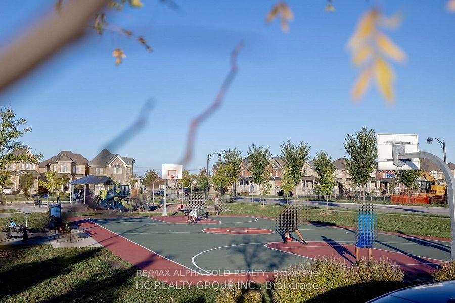 Photo 32 of Unit Main, 35 Stockell Crescent, Ajax, Northwest Ajax — HOMEH