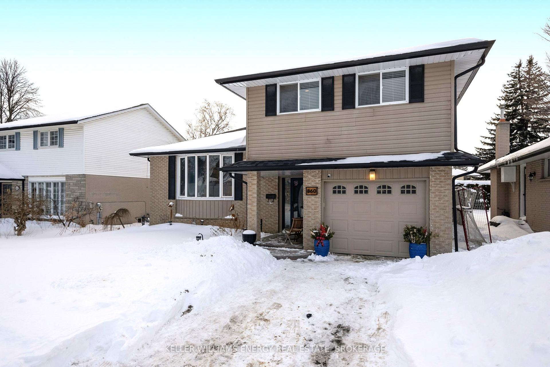 Photo 3 of 860 Carnaby Crescent, Oshawa, Centennial — HOMEH