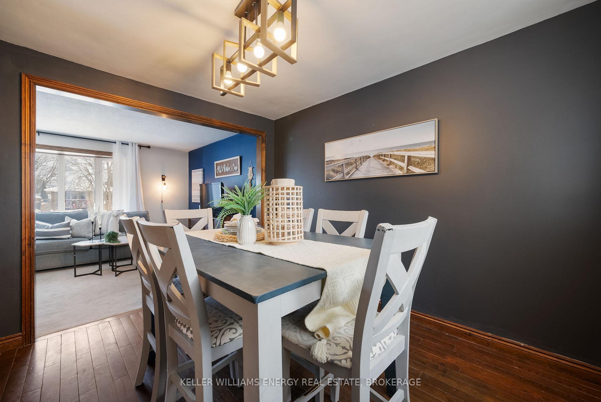 Photo 9 of 860 Carnaby Crescent, Oshawa, Centennial — HOMEH