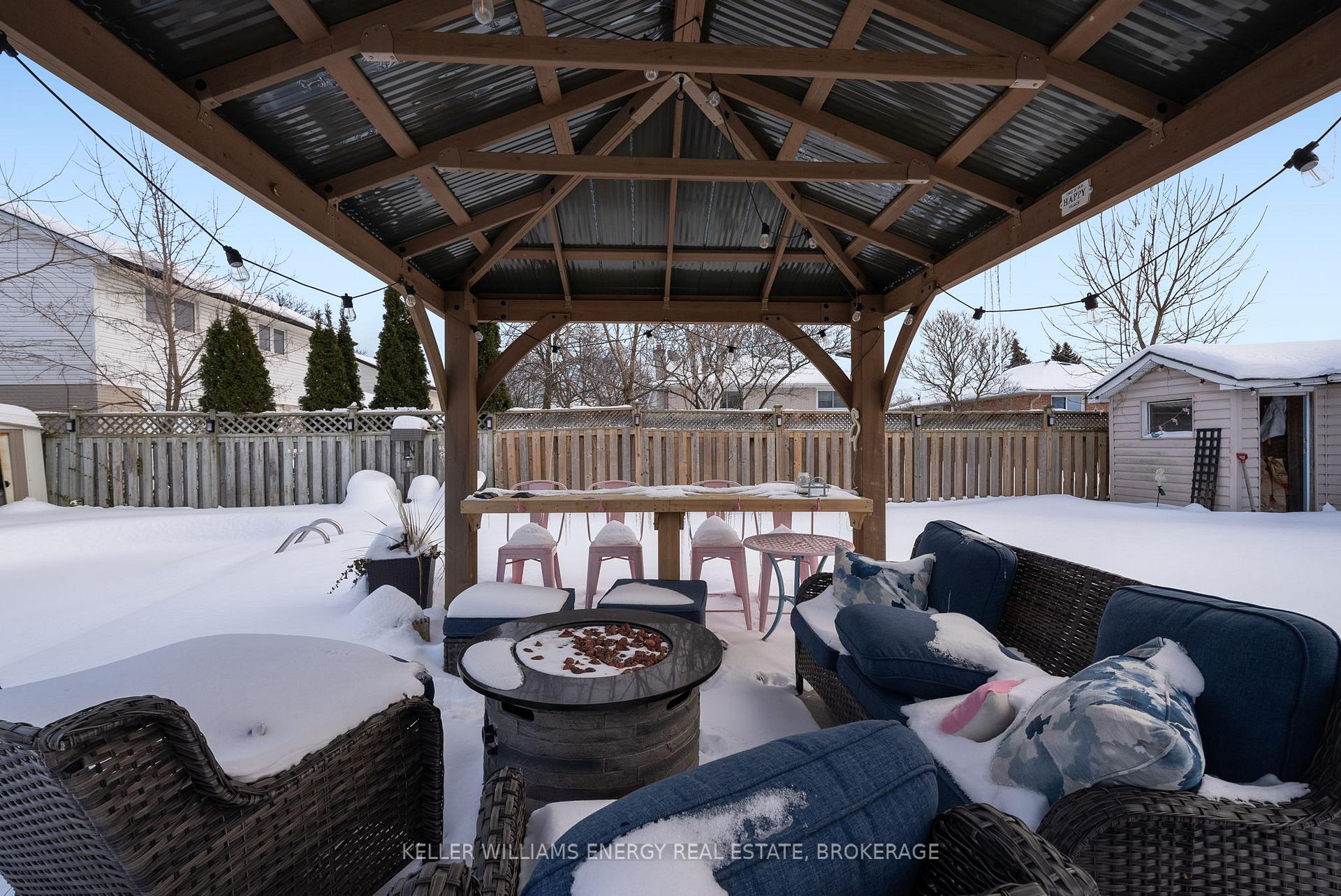 Photo 28 of 860 Carnaby Crescent, Oshawa, Centennial — HOMEH