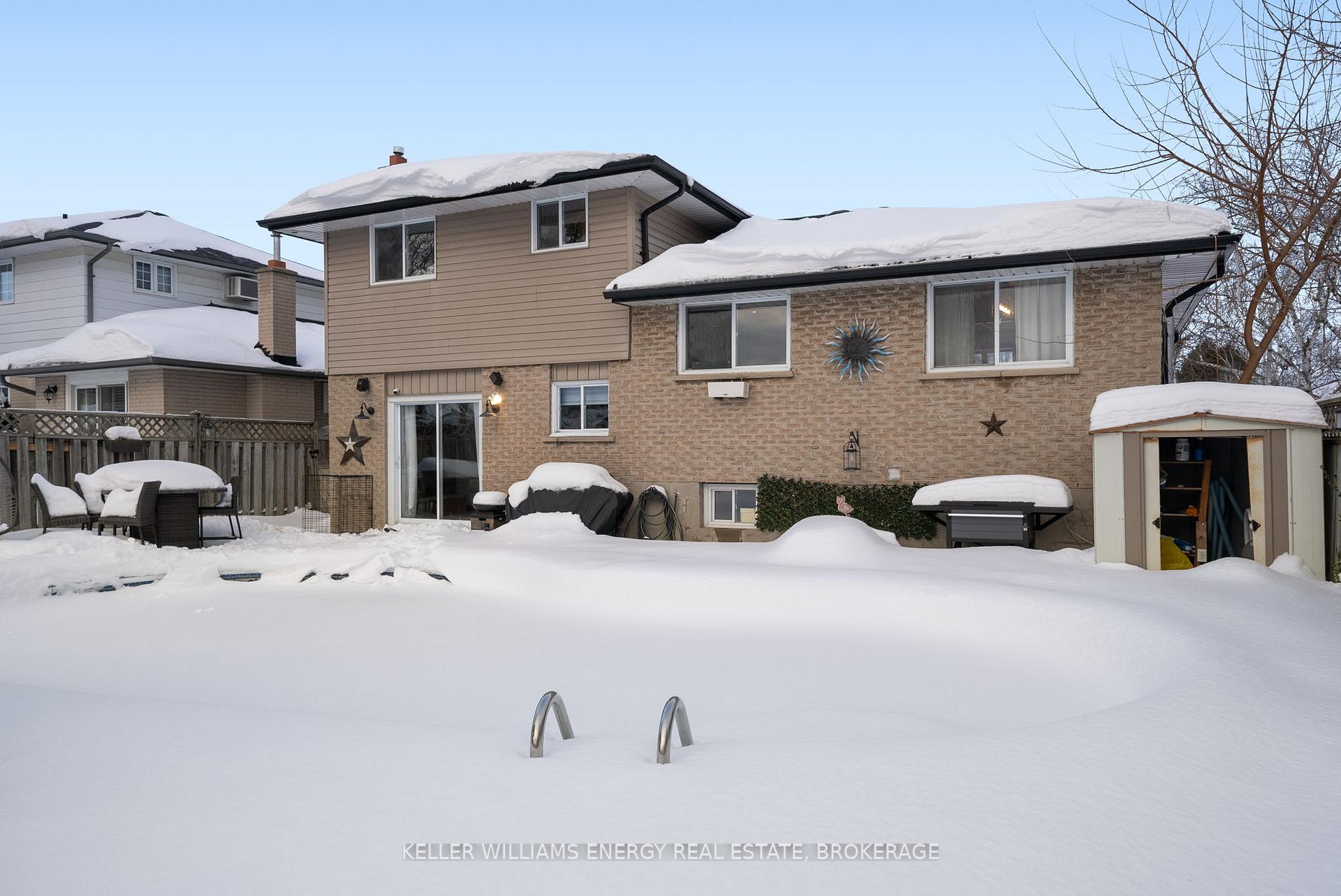 Photo 29 of 860 Carnaby Crescent, Oshawa, Centennial — HOMEH