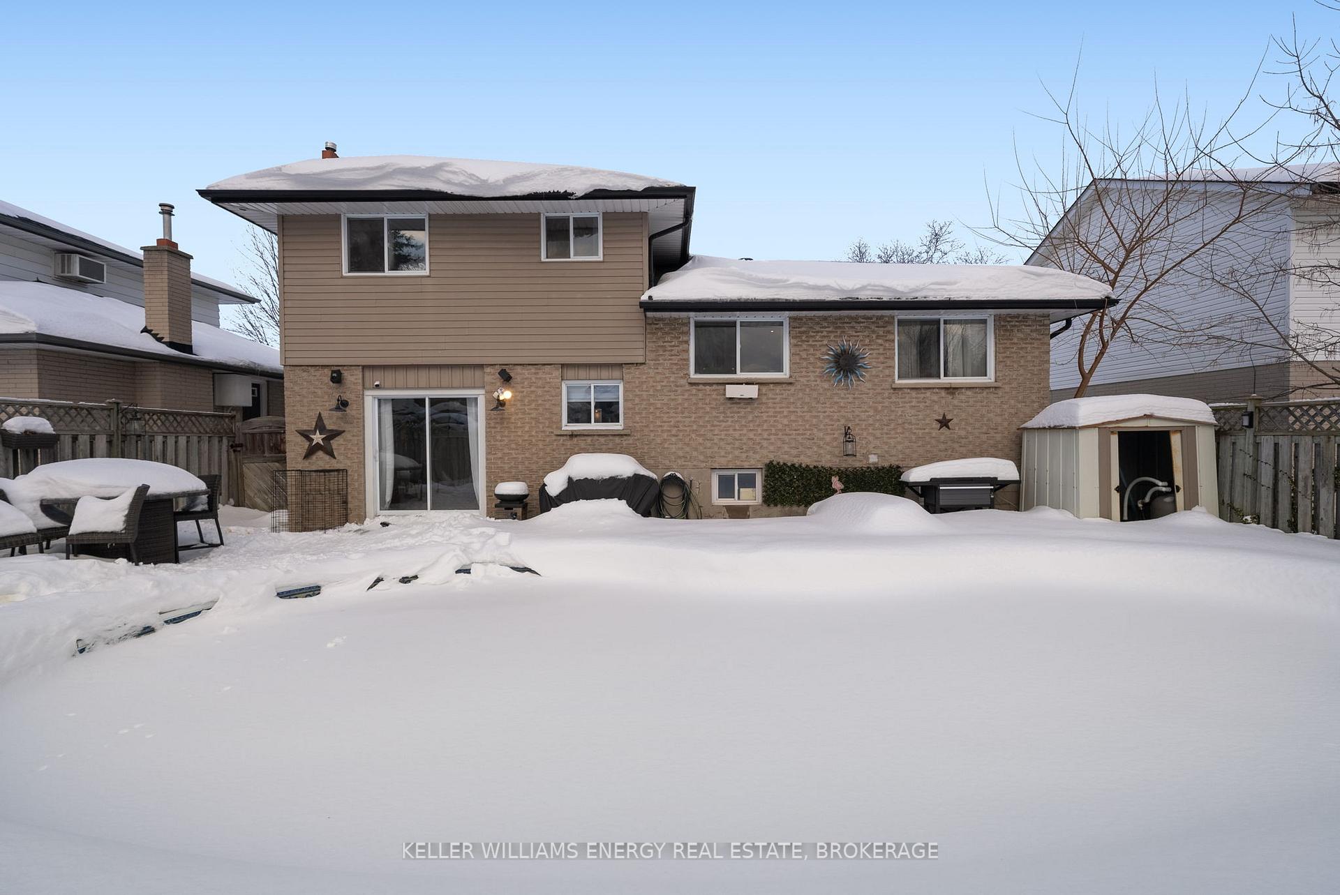 Photo 30 of 860 Carnaby Crescent, Oshawa, Centennial — HOMEH