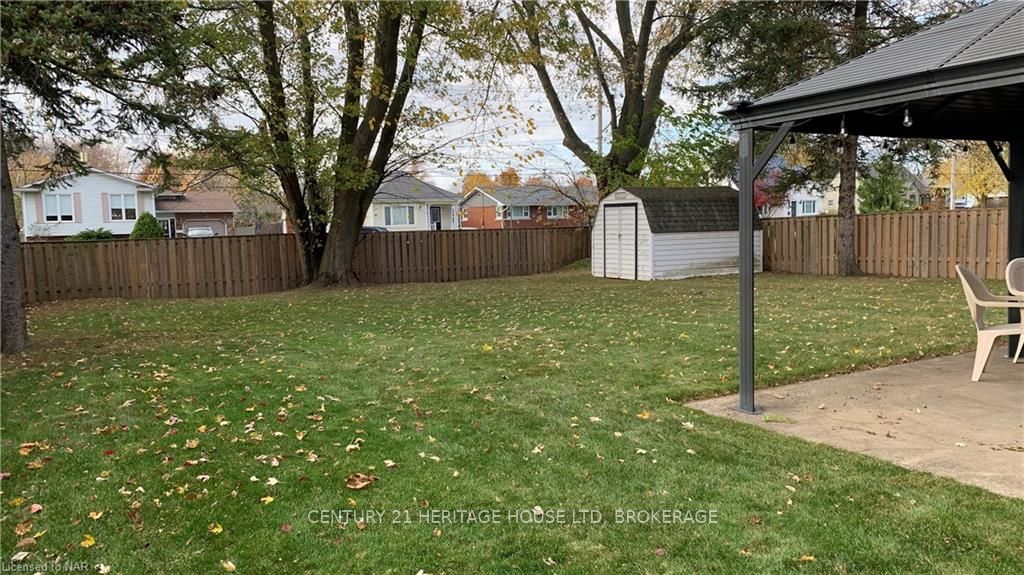 Photo 8 of 7 Cranbrook Crescent, Welland, N. Welland — HOMEH