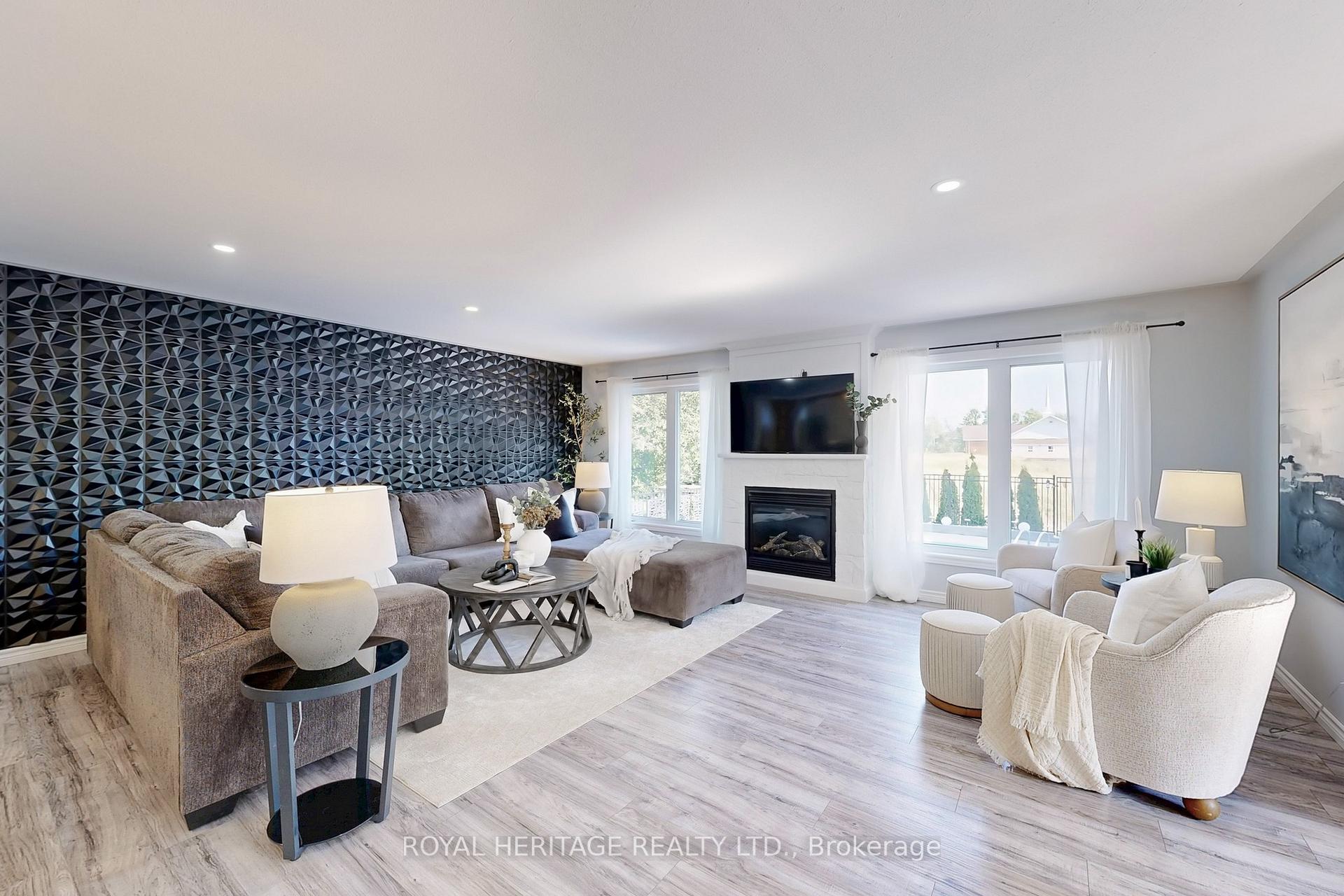 Photo 2 of 1749 Keppler Crescent, Peterborough, Monaghan Ward 2 — HOMEH