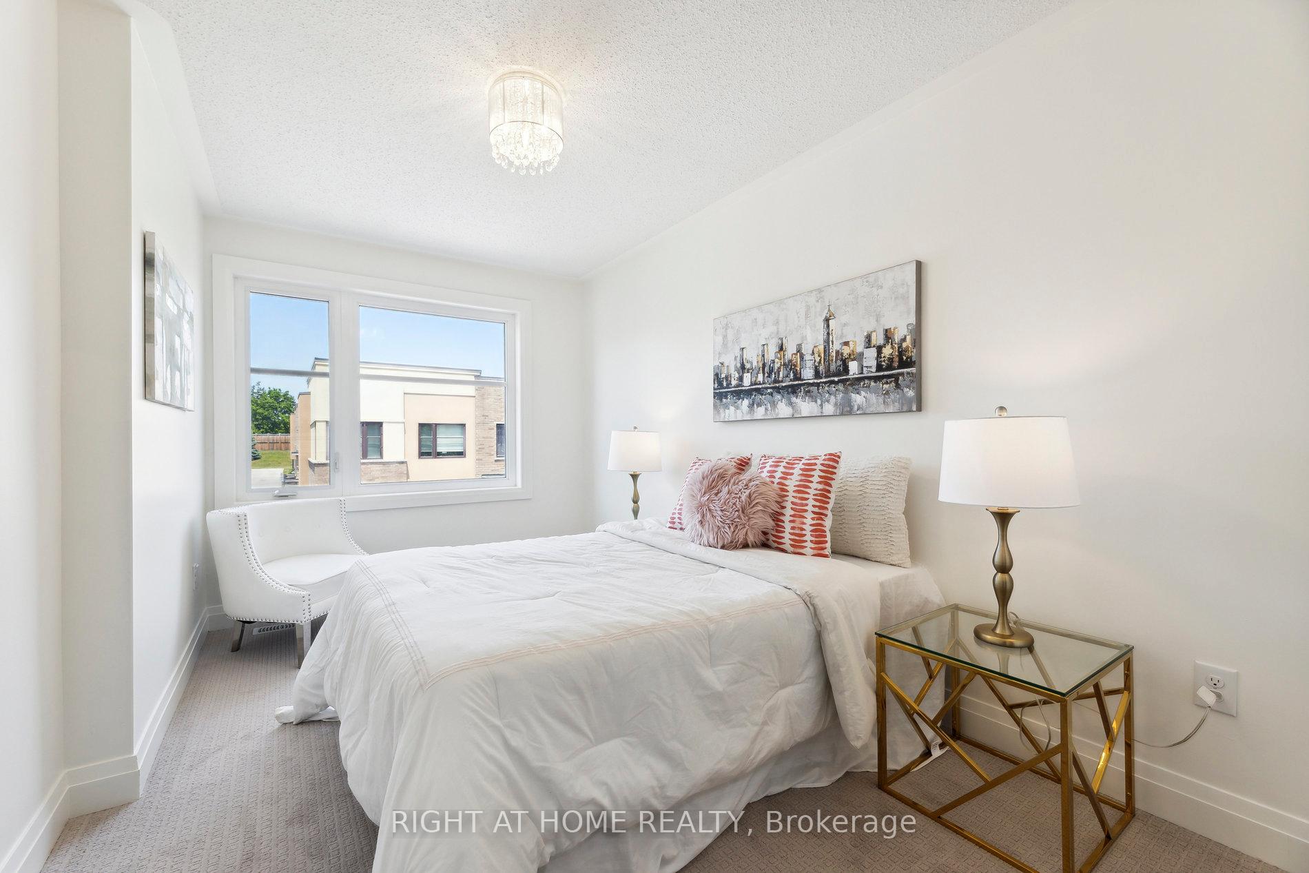 Photo 24 of 16 Jerseyville Way, Whitby, Downtown Whitby — HOMEH
