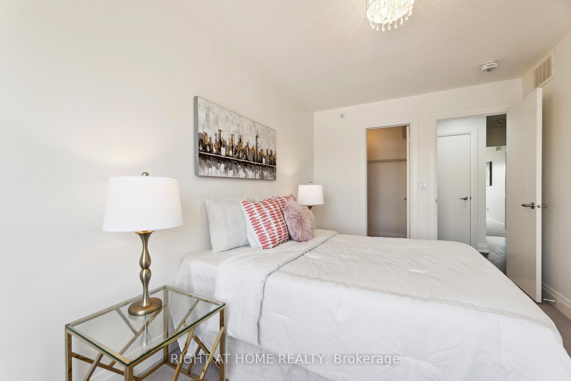 Photo 26 of 16 Jerseyville Way, Whitby, Downtown Whitby — HOMEH